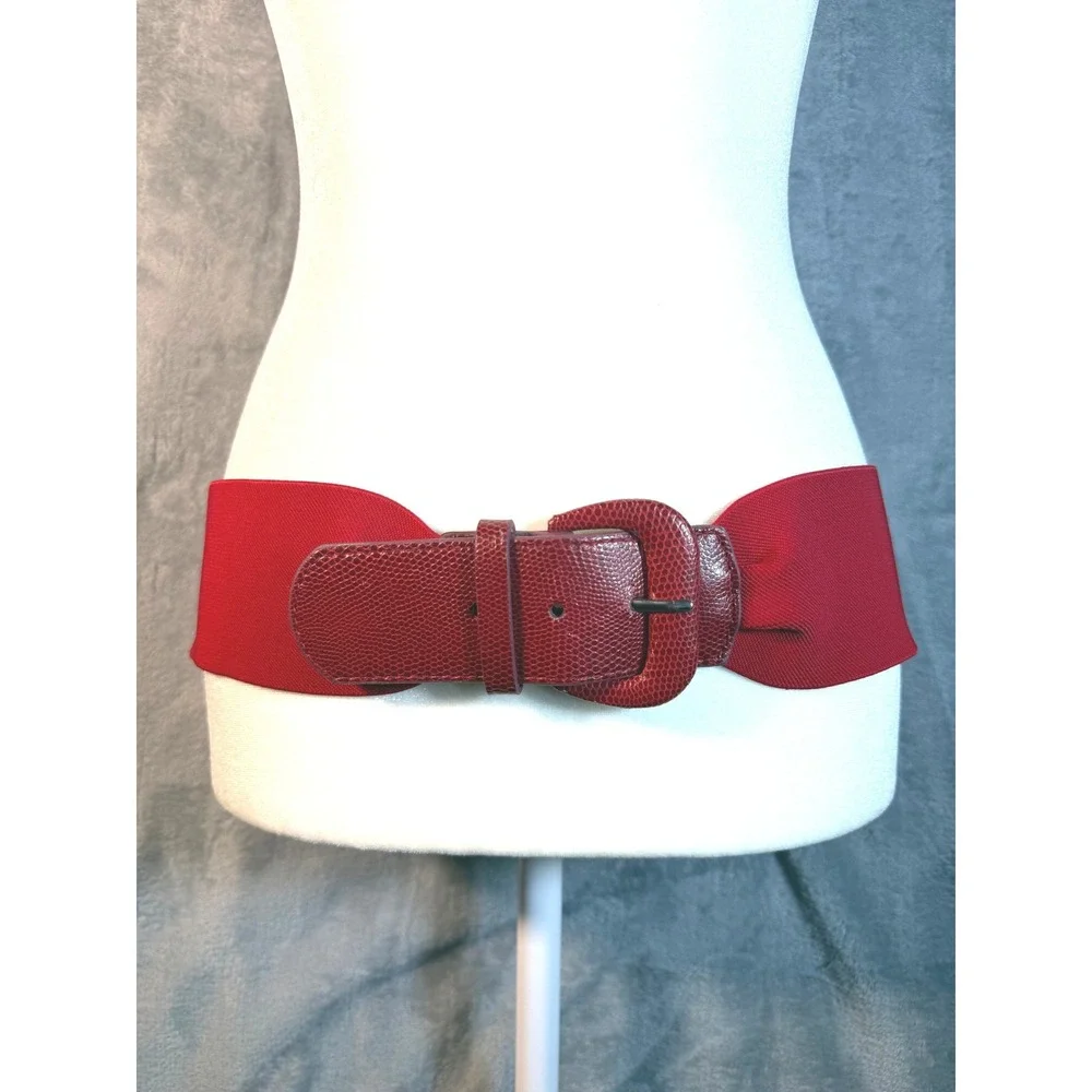 Red Wide Elastic Cinch Belt Faux Lizard Skin Texture Retro Rockabilly Style